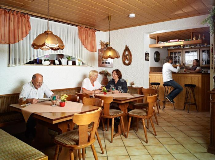 Hotel Garni Assion Birgel エクステリア 写真